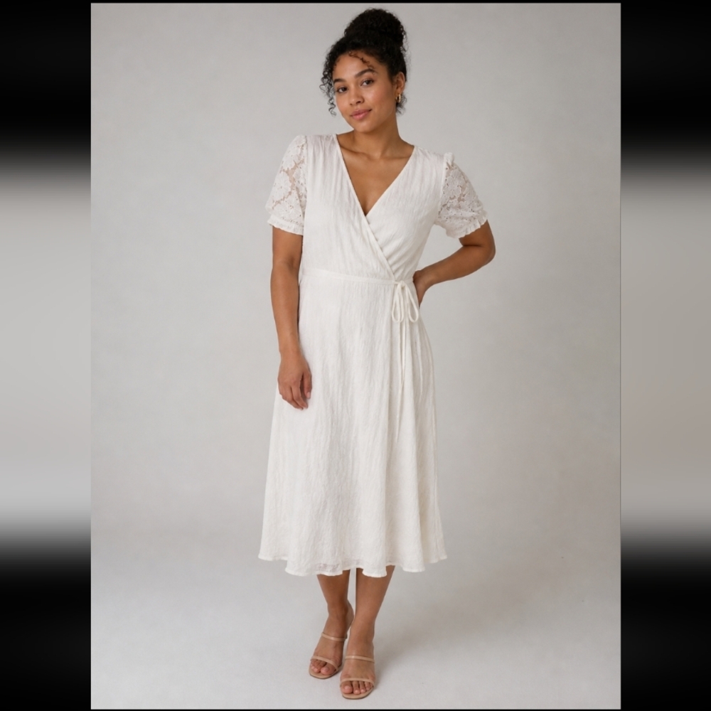 White True Wrap Floral Eyelet Dress White Short Sleeves Small